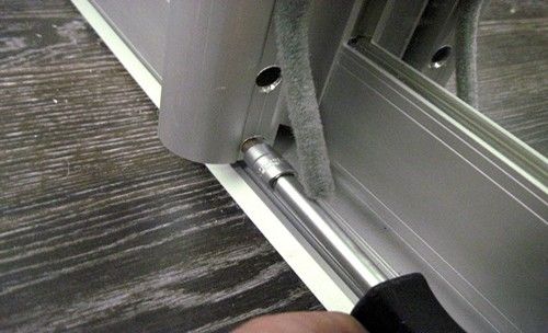 Монтаж и крепление дверей шкафа-купе: инструкция по сборке