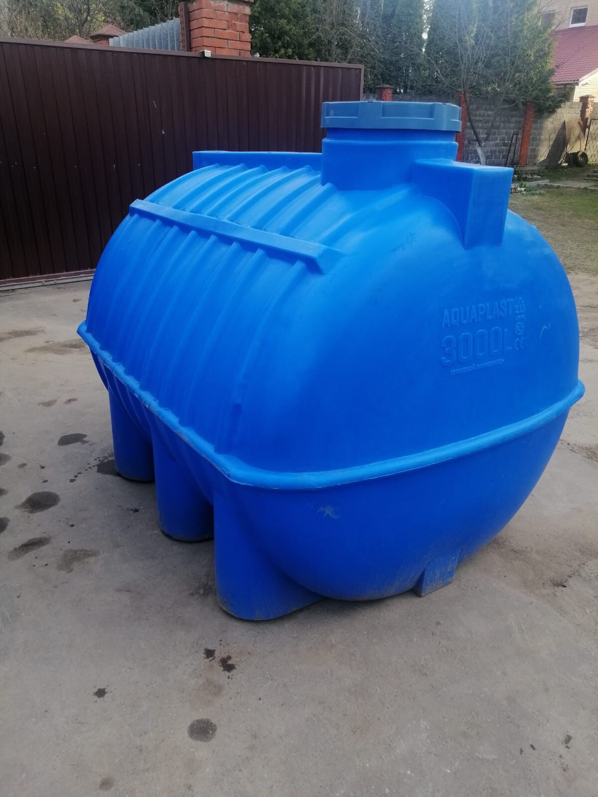 Ёмкость для воды пластиковая овально-горизонтальная 3000 л синяя Aquaplast 4