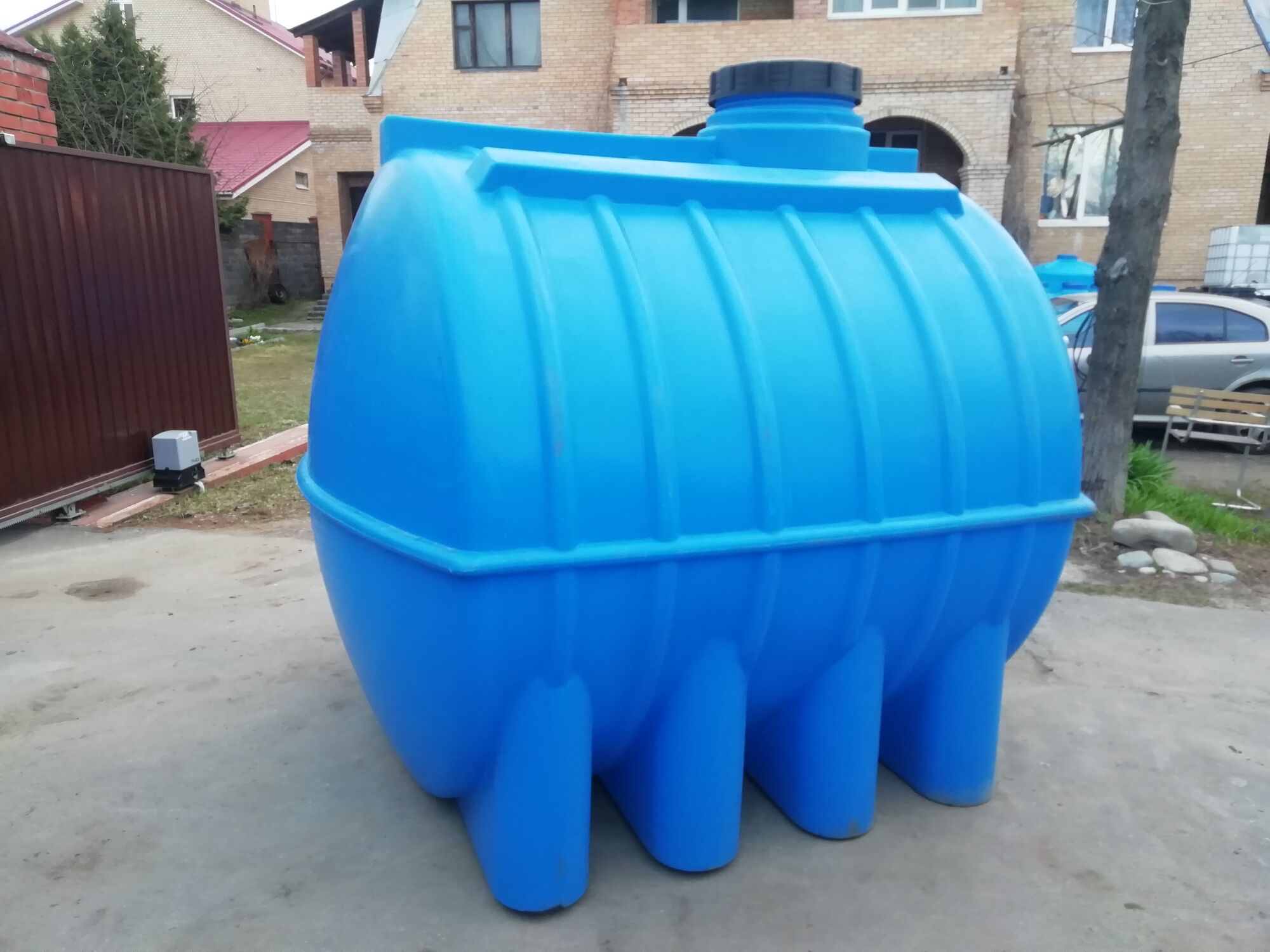 Ёмкость для воды пластиковая овально-горизонтальная 5000 л синяя Aquaplast 7
