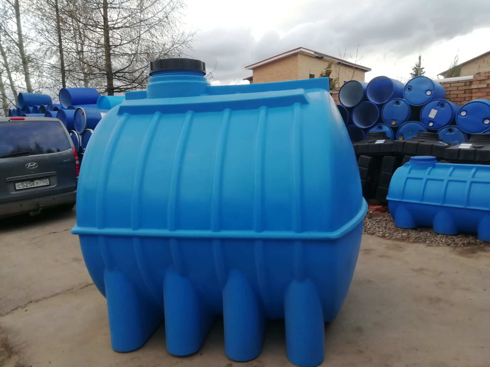 Ёмкость для воды пластиковая овально-горизонтальная 5000 л синяя Aquaplast 8