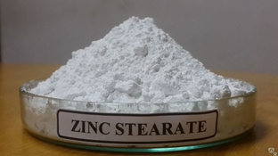 Цинк стеариновокислый — органическое соединение, Стеарат цинкасоль цинка и стеариновой кислоты. Мелкодисперсионное порошкообразное вещество, мягкое, маслянистое на ощупь, аморфное, цвет белый или слегка желтоватый
Химическая формула C36H70O4Zn 