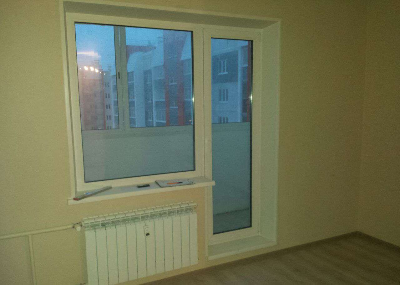 Изготовление и монтаж балконных блоков с глухим окном