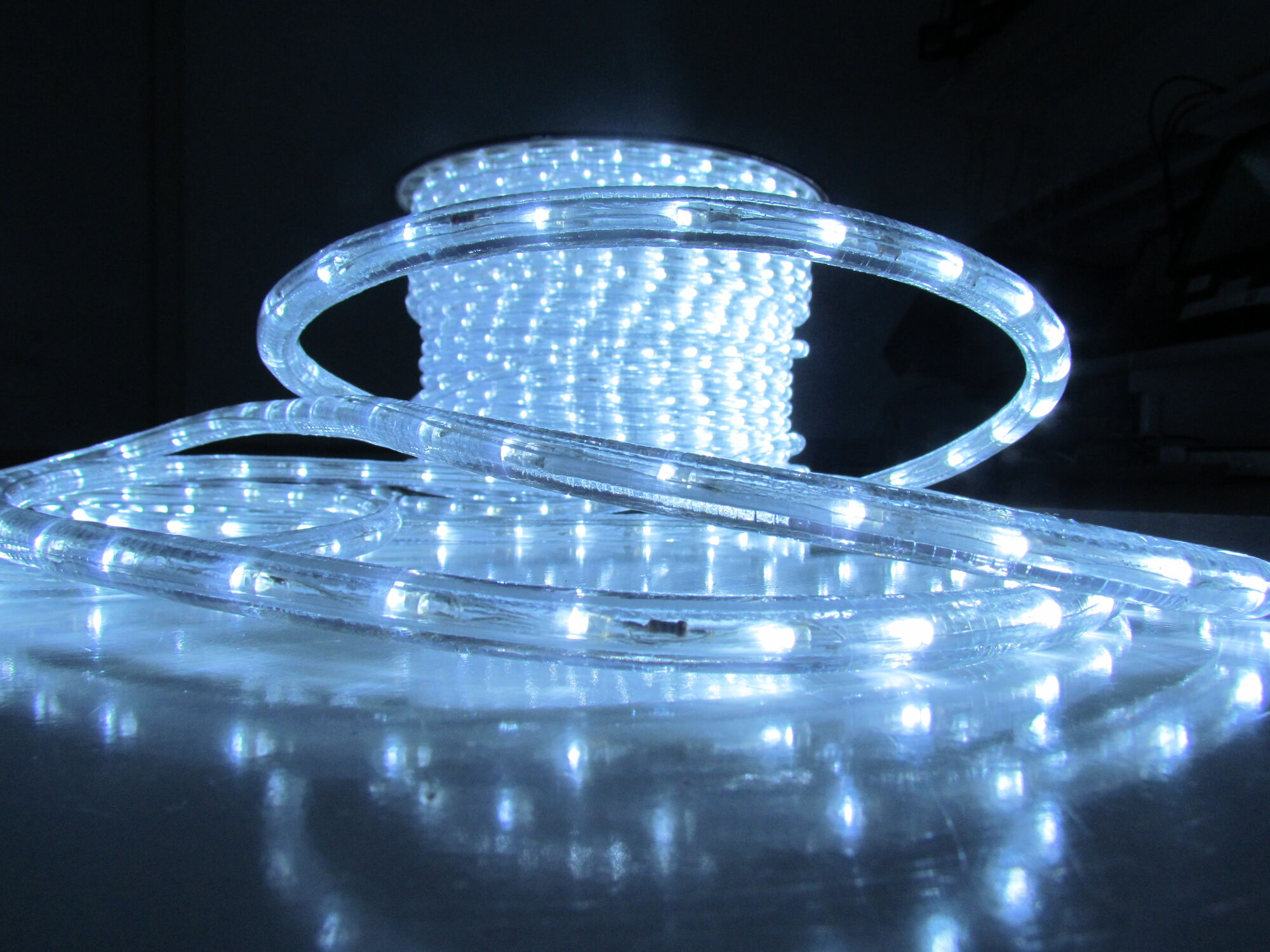 Дюралайт LED с динамикой, белый. 220V, D13 мм, бухта 100м. LED-DL(H)-3W-ф13-2.77-100M-240V -W (FS-00001521)