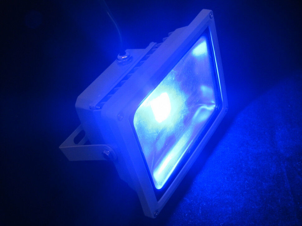 TGC-20-FT-NA-B LED прожектор синий ,1LED-20W размер 180х140х102мм.