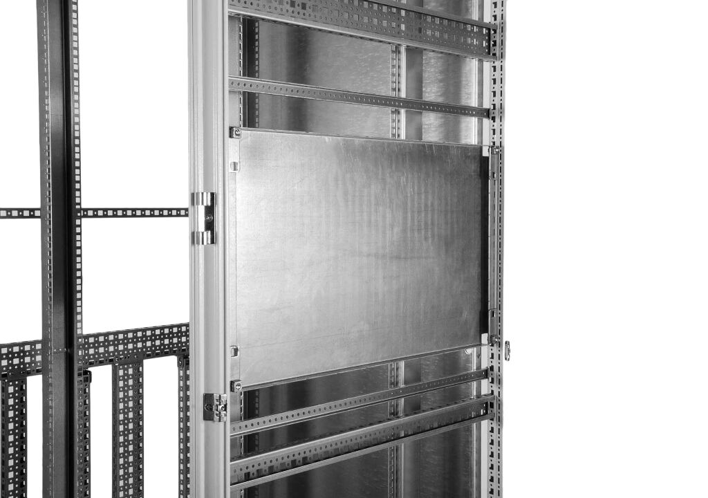 Панель монтажная секционная 700 × 400 для шкафов EMS ширина/глубина 500 и 800 мм Elbox EMS-SMP-700.400
