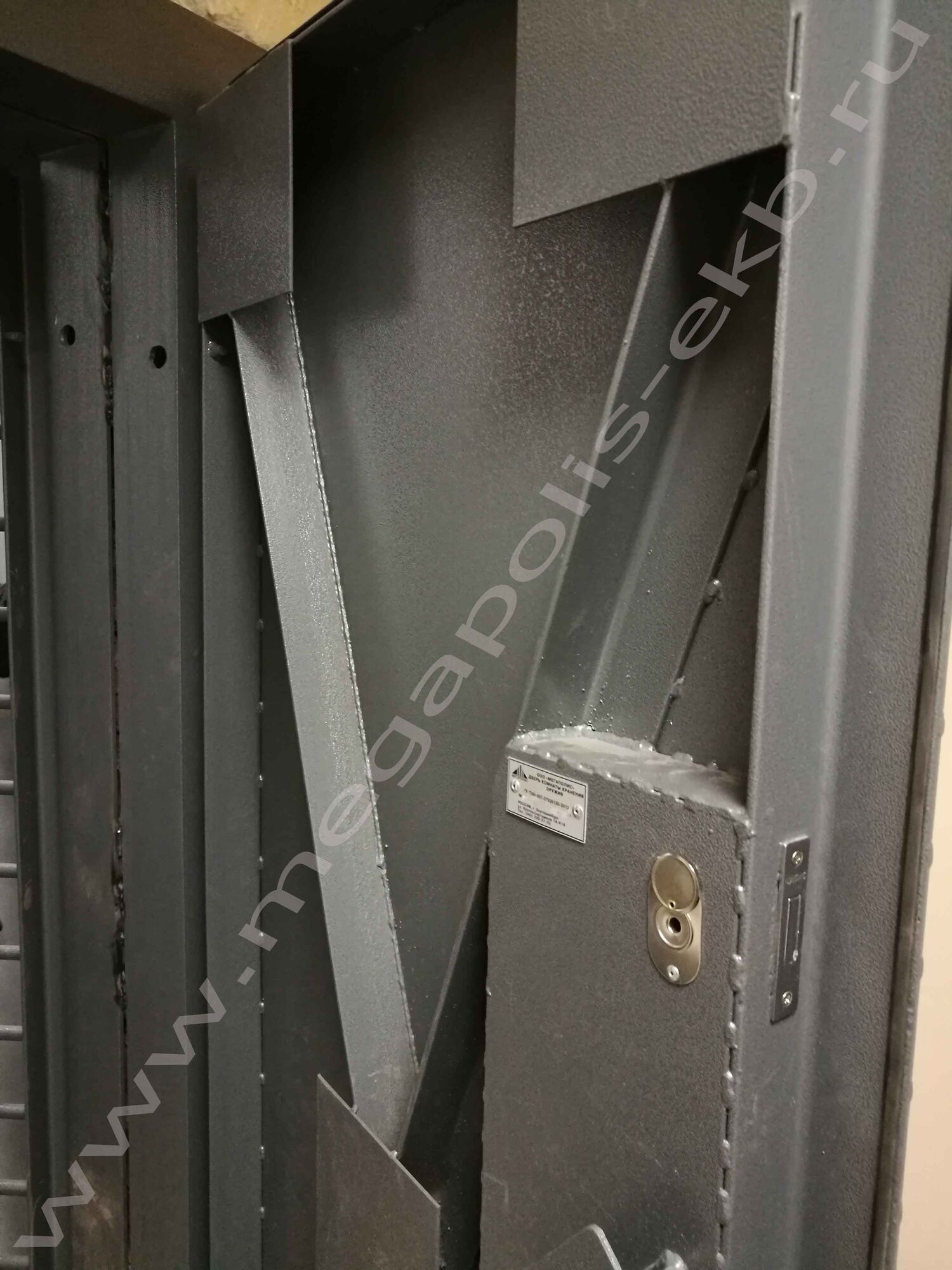 Дверь комнаты хранения оружия 1000х2000 мм стальная