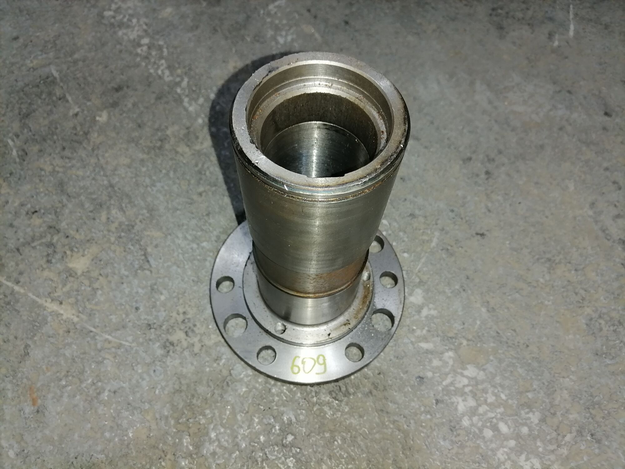 Ступица отбойного битера дон 1500б. Ступица шкива отбойного битера дон-1500б. 130б. 520. 10.