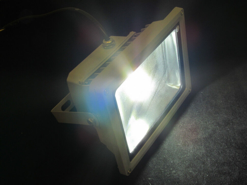 G-DТ150-28-W new LED прожектор белый, 1LED-50W, 220V, 4750Lm, 28.5x23x16.5cm, (5шт/кор)